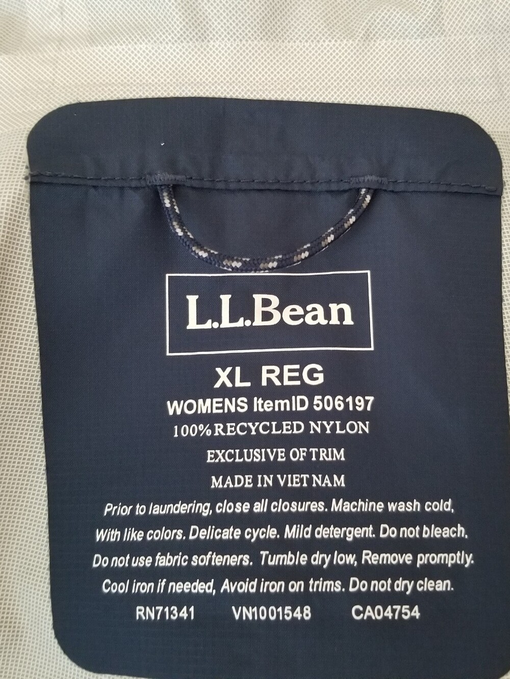LL Bean Trail Model Rain Jacket Size XL - Picture 7 of 10